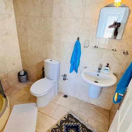 Villa Cozy 4br With Pool In Kadriyebelek *